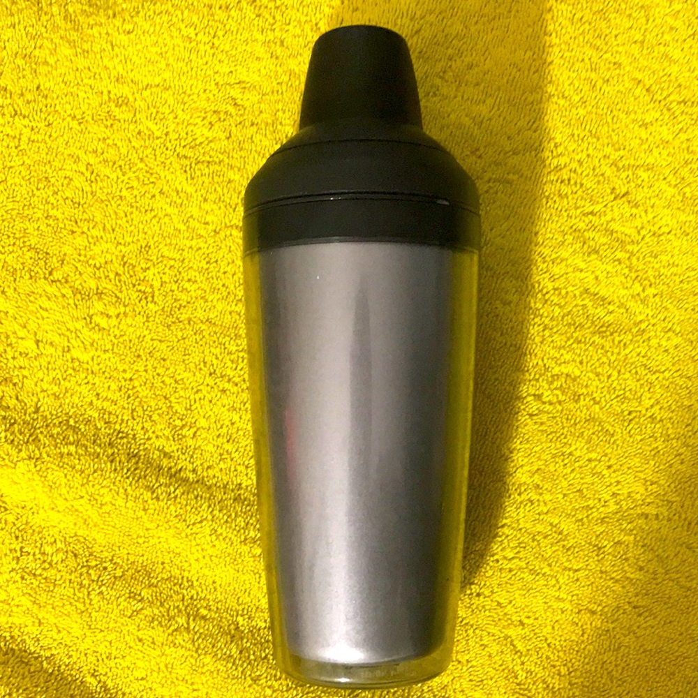 Oxo cocktail shaker
